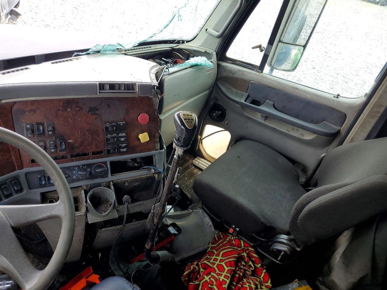 1999 FREIGHTLINER Conventional