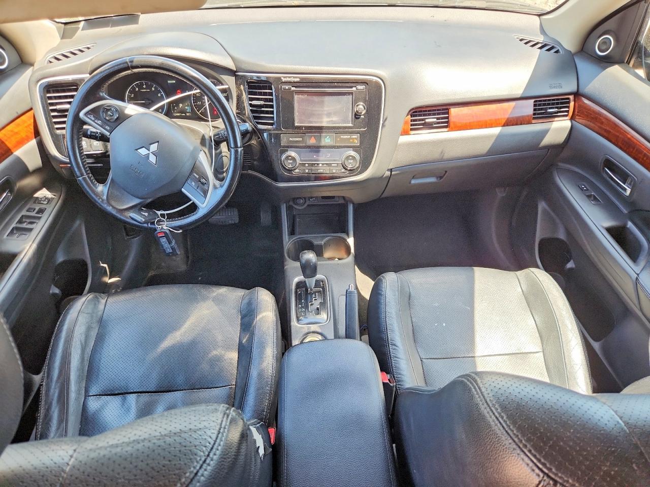 2014 MITSUBISHI outlander