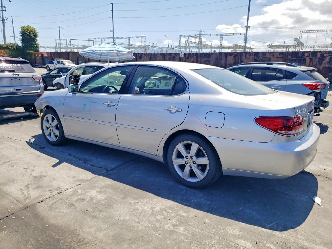 2005 LEXUS ES 330