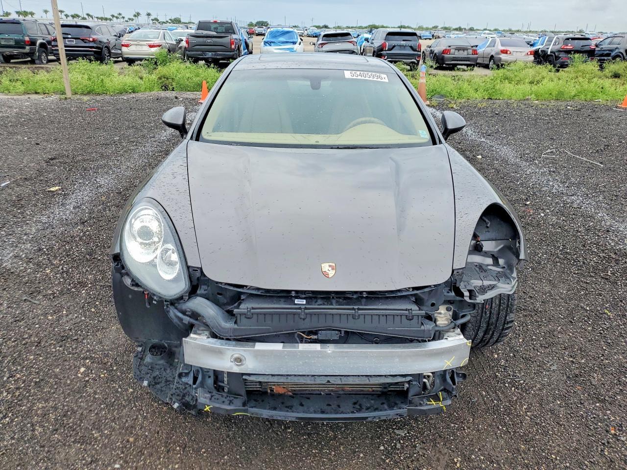 2016 PORSCHE Panamera