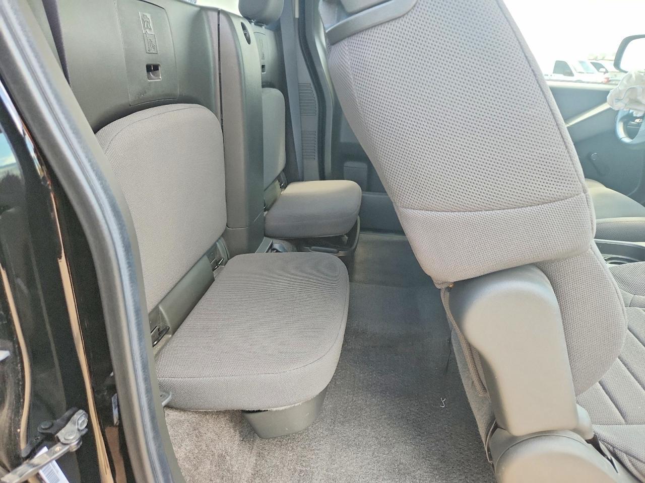 2014 NISSAN Frontier