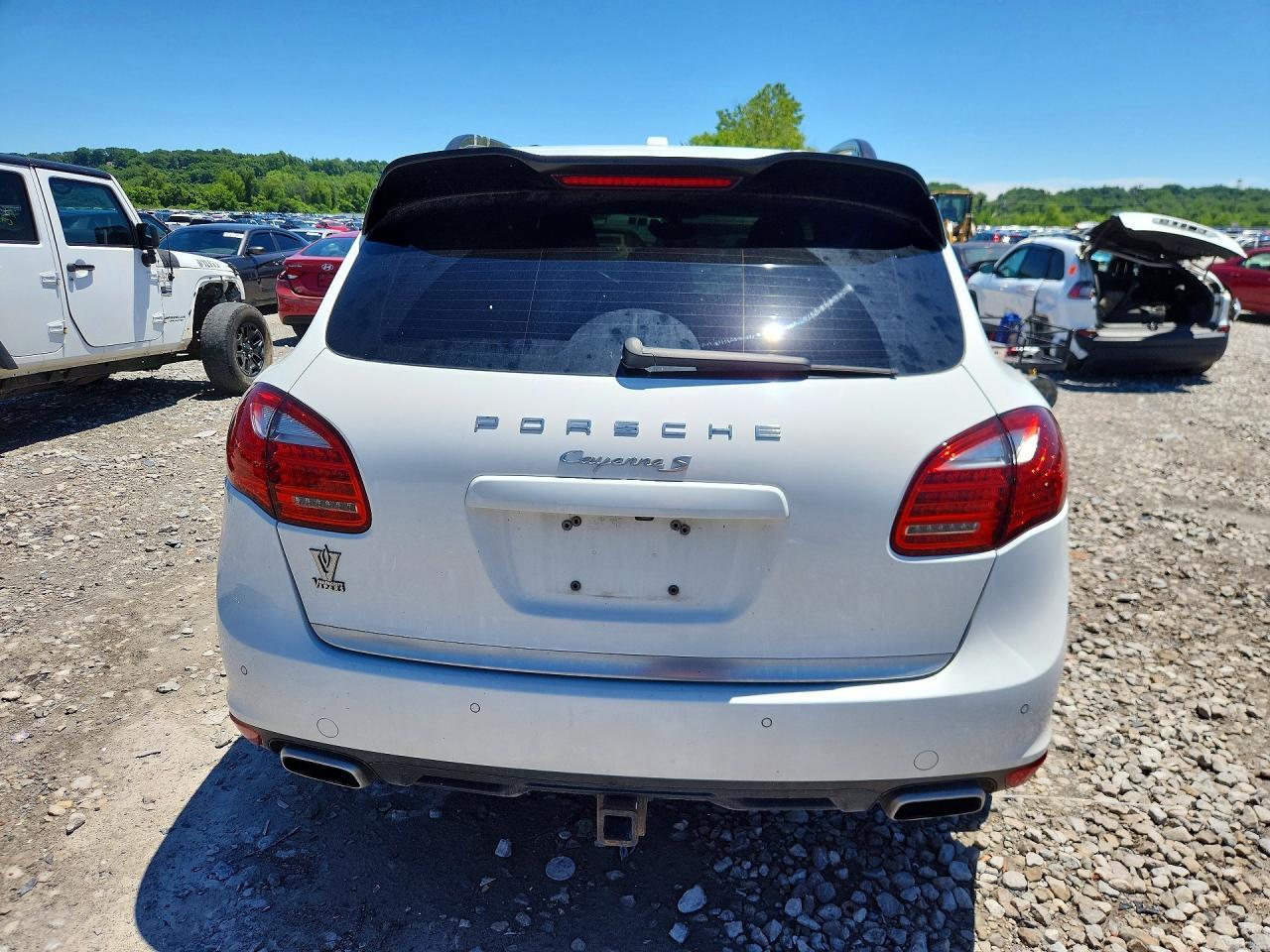 2012 PORSCHE CAYENNE