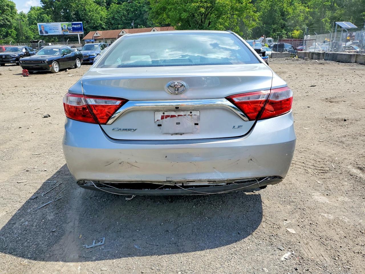 2016 TOYOTA CAMRY
