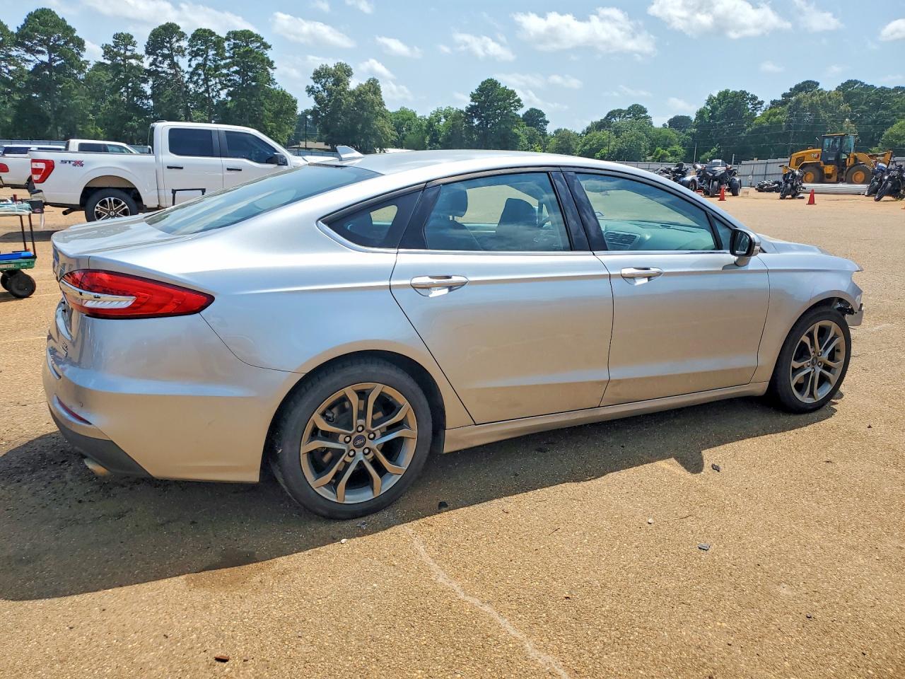 2020 FORD FUSION