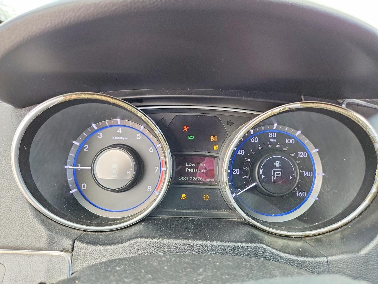 2011 HYUNDAI SONATA