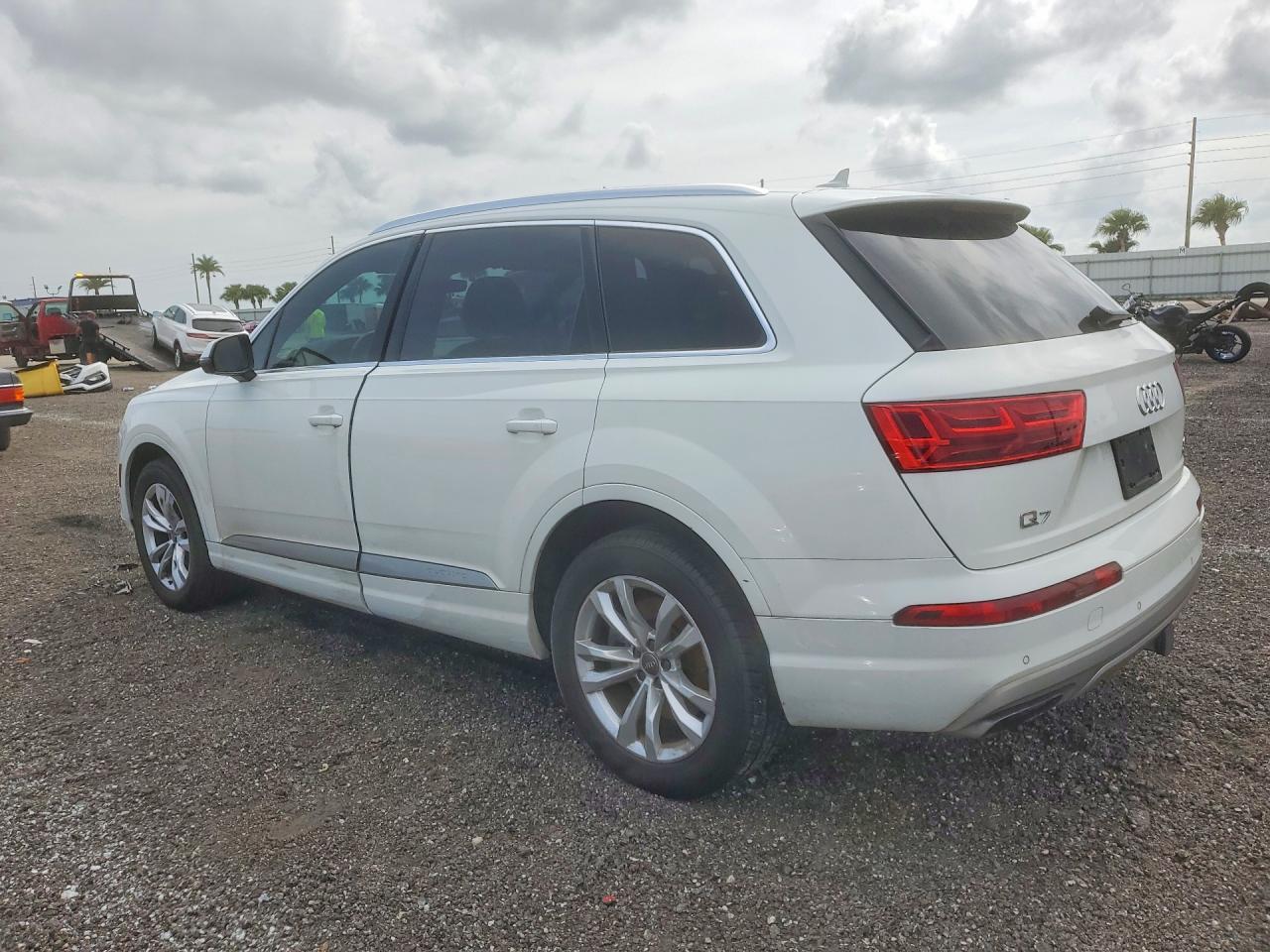 2017 AUDI Q7