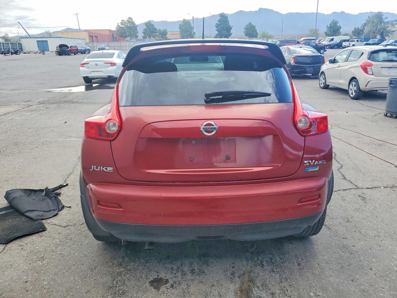 2013 NISSAN Juke
