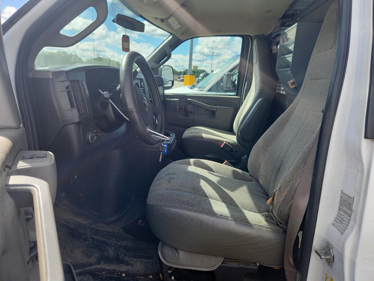 2017 GMC Savana