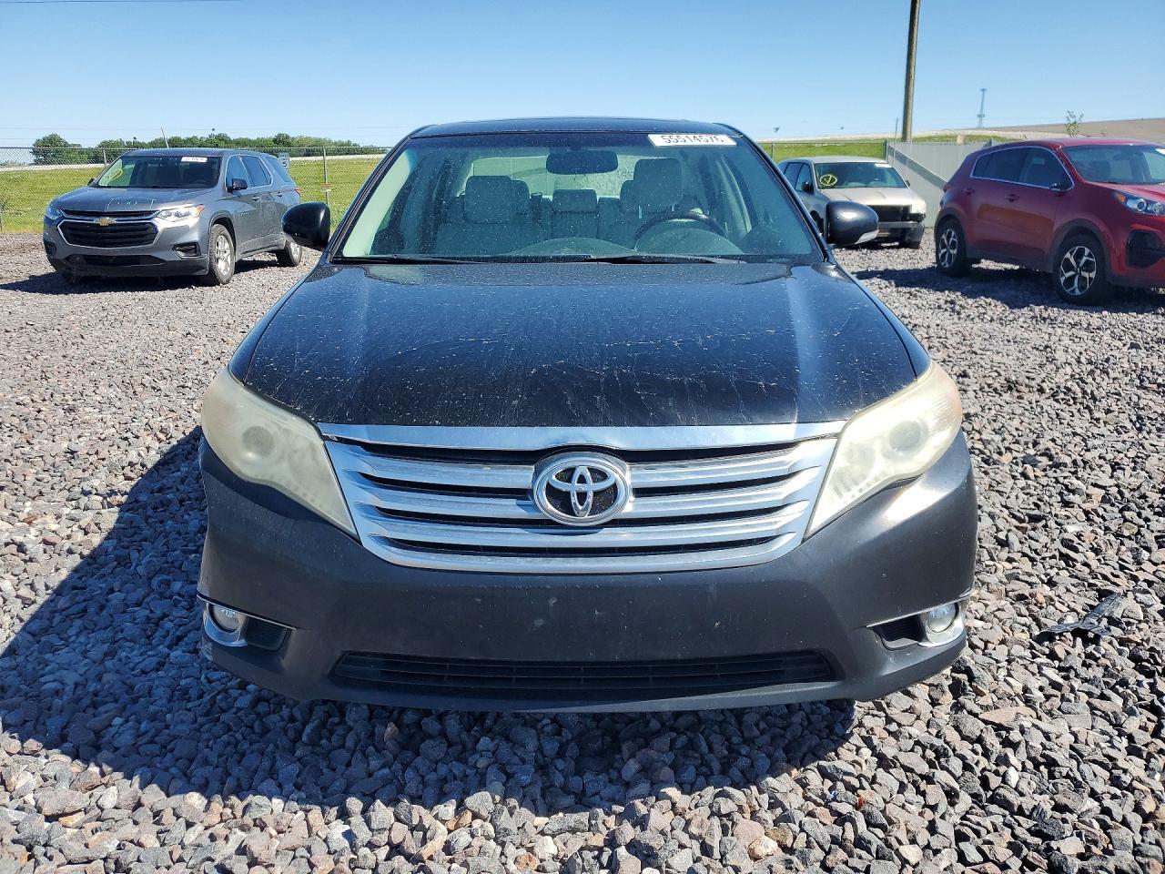 2011 TOYOTA Avalon