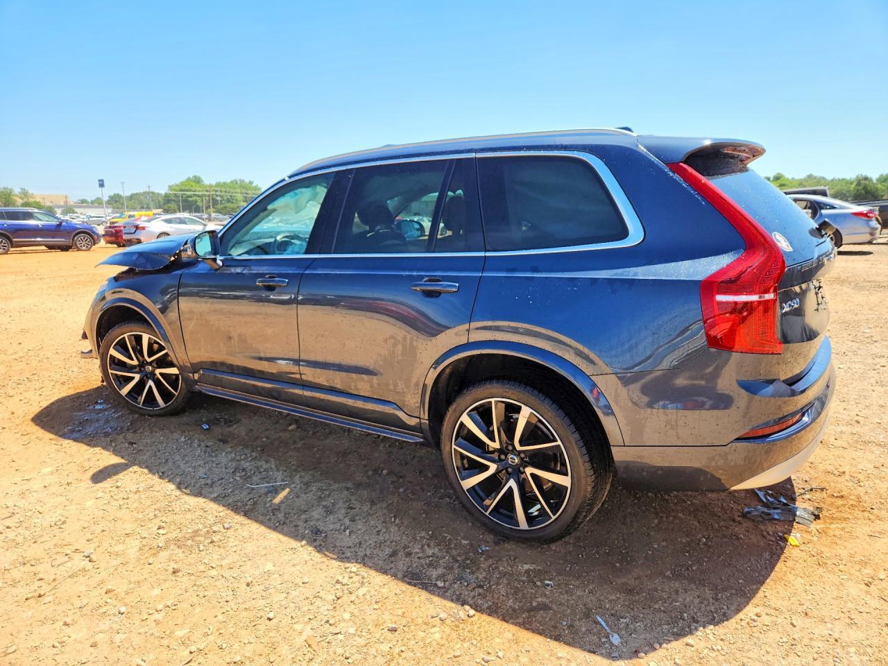 2022 VOLVO XC90