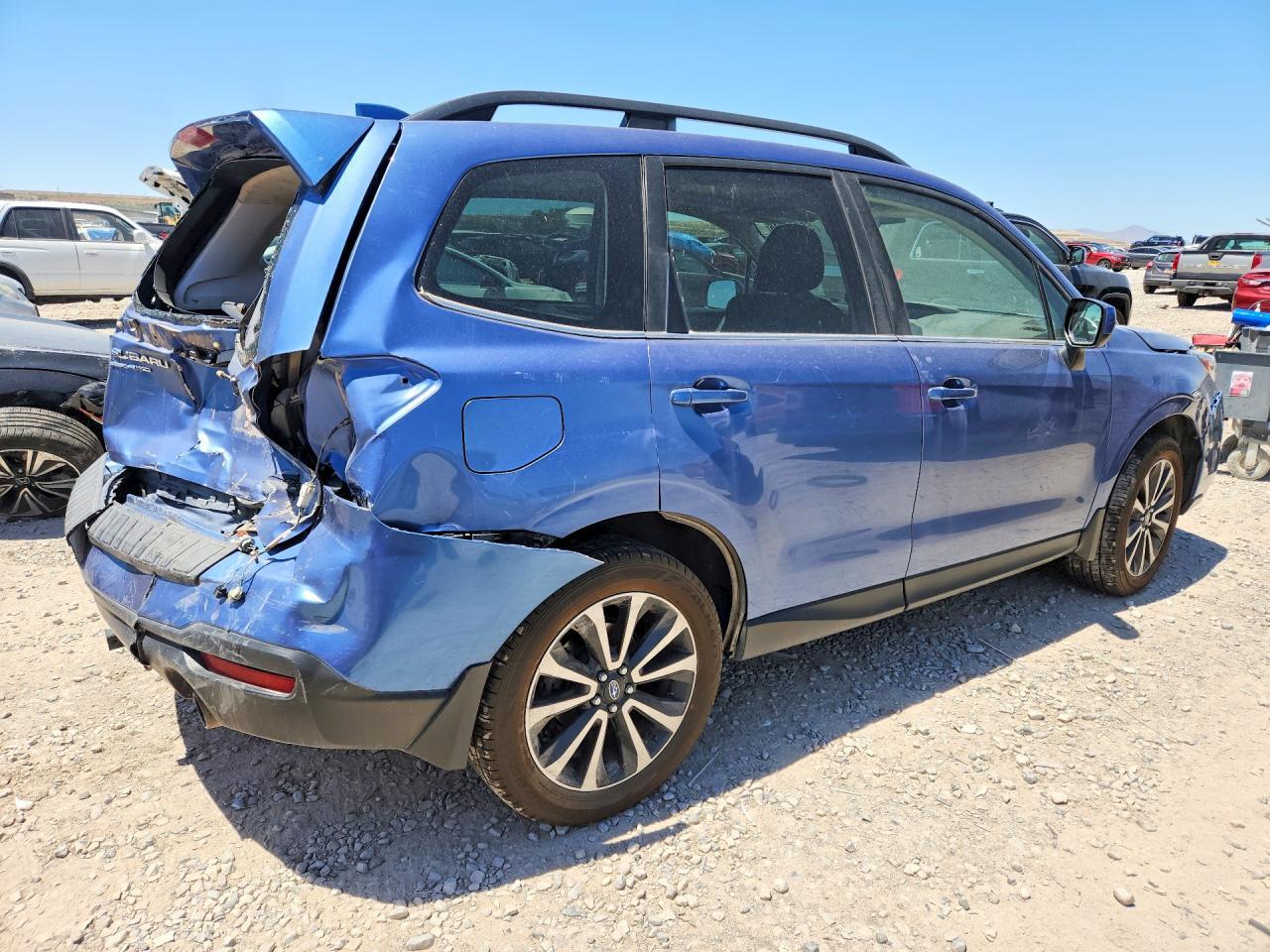 2017 SUBARU FORESTER