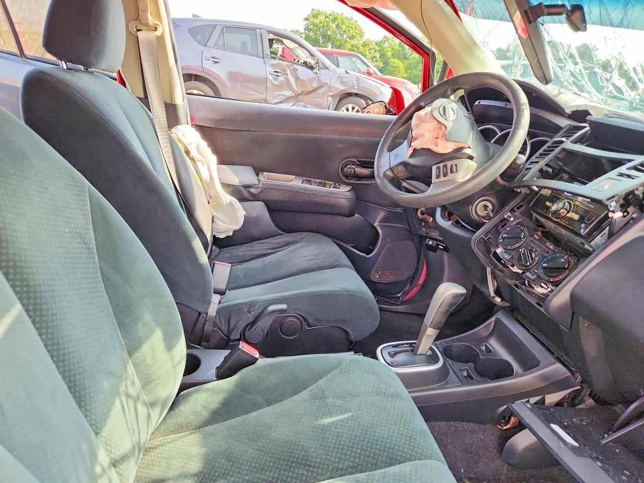 2012 NISSAN VERSA