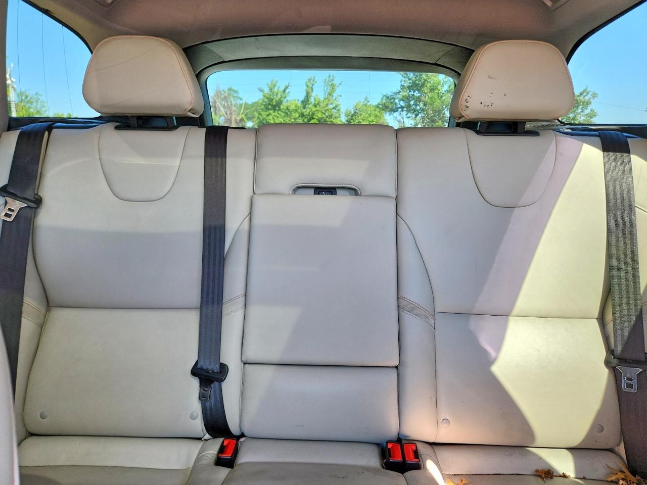 2015 VOLVO XC60