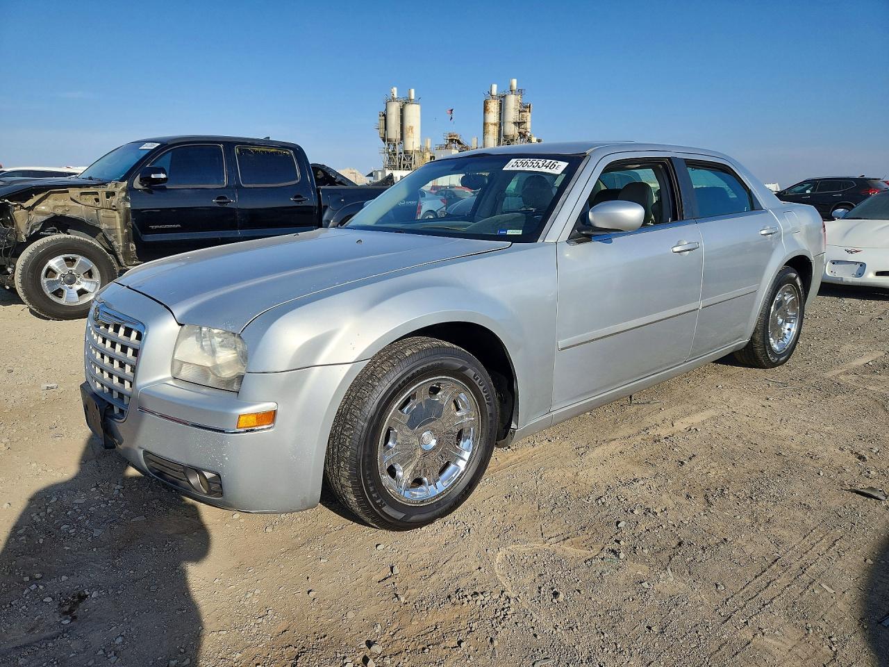 2005 CHRYSLER 300