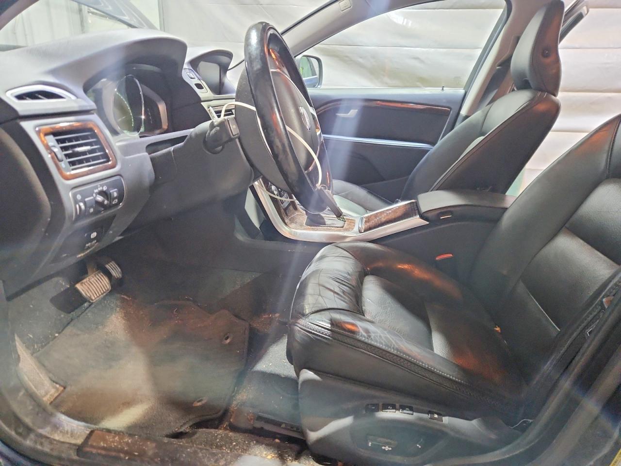 2015 VOLVO XC70