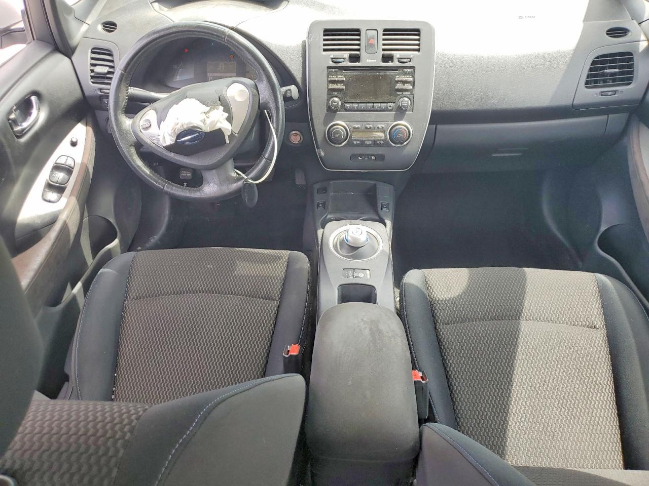 2013 NISSAN LEAF