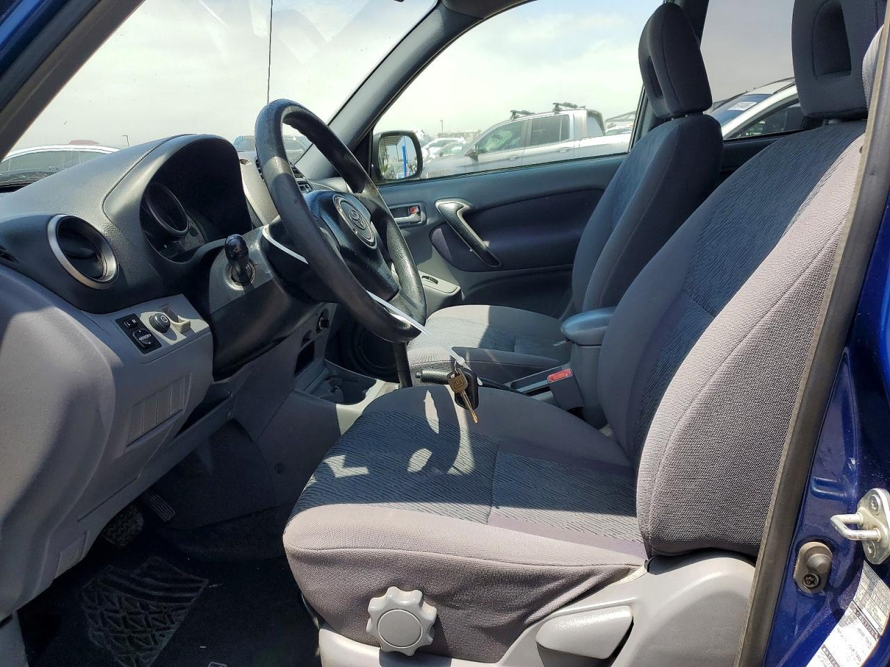 2002 TOYOTA RAV4