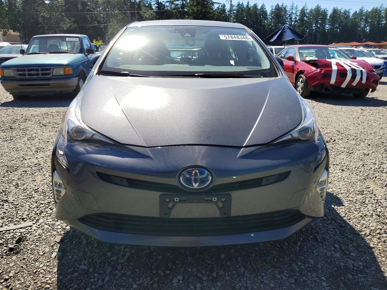 2016 TOYOTA PRIUS