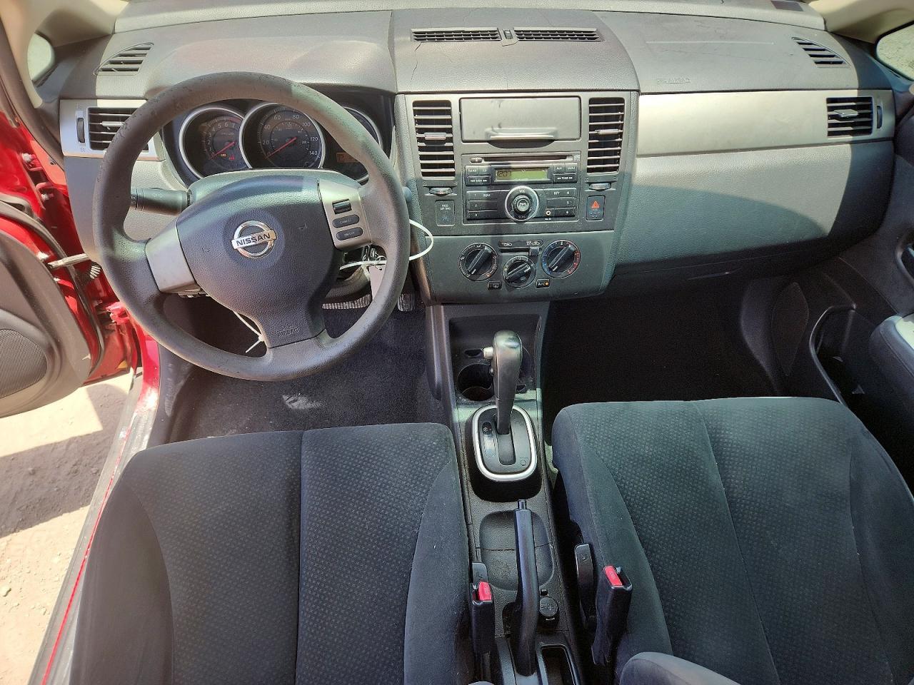 2010 NISSAN VERSA