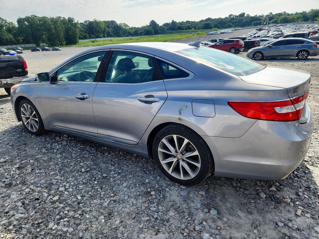 2016 HYUNDAI Azera