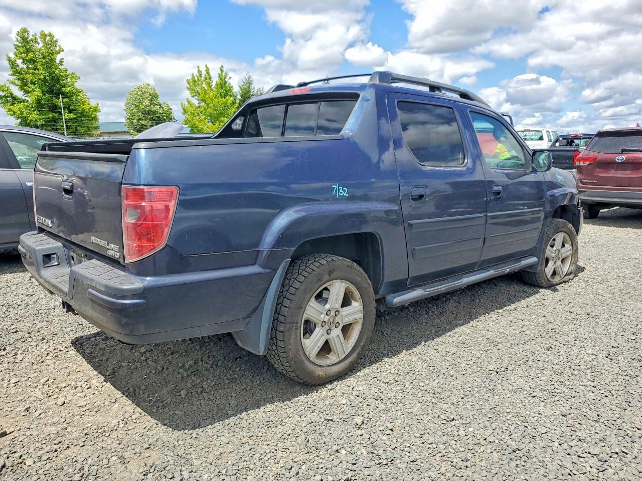 2011 HONDA Ridgeline