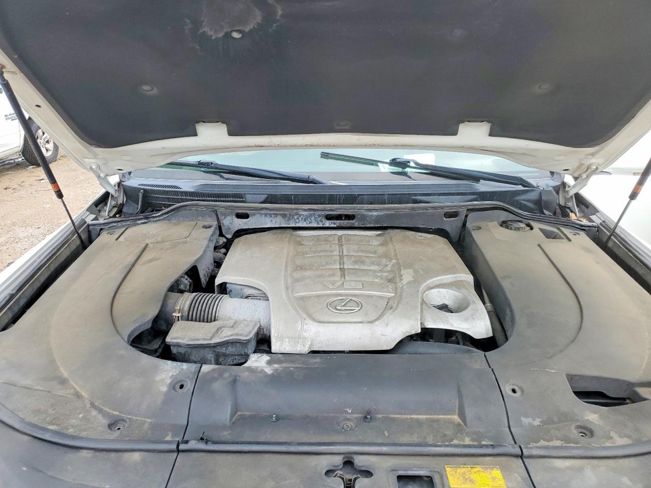 2009 LEXUS LX 570