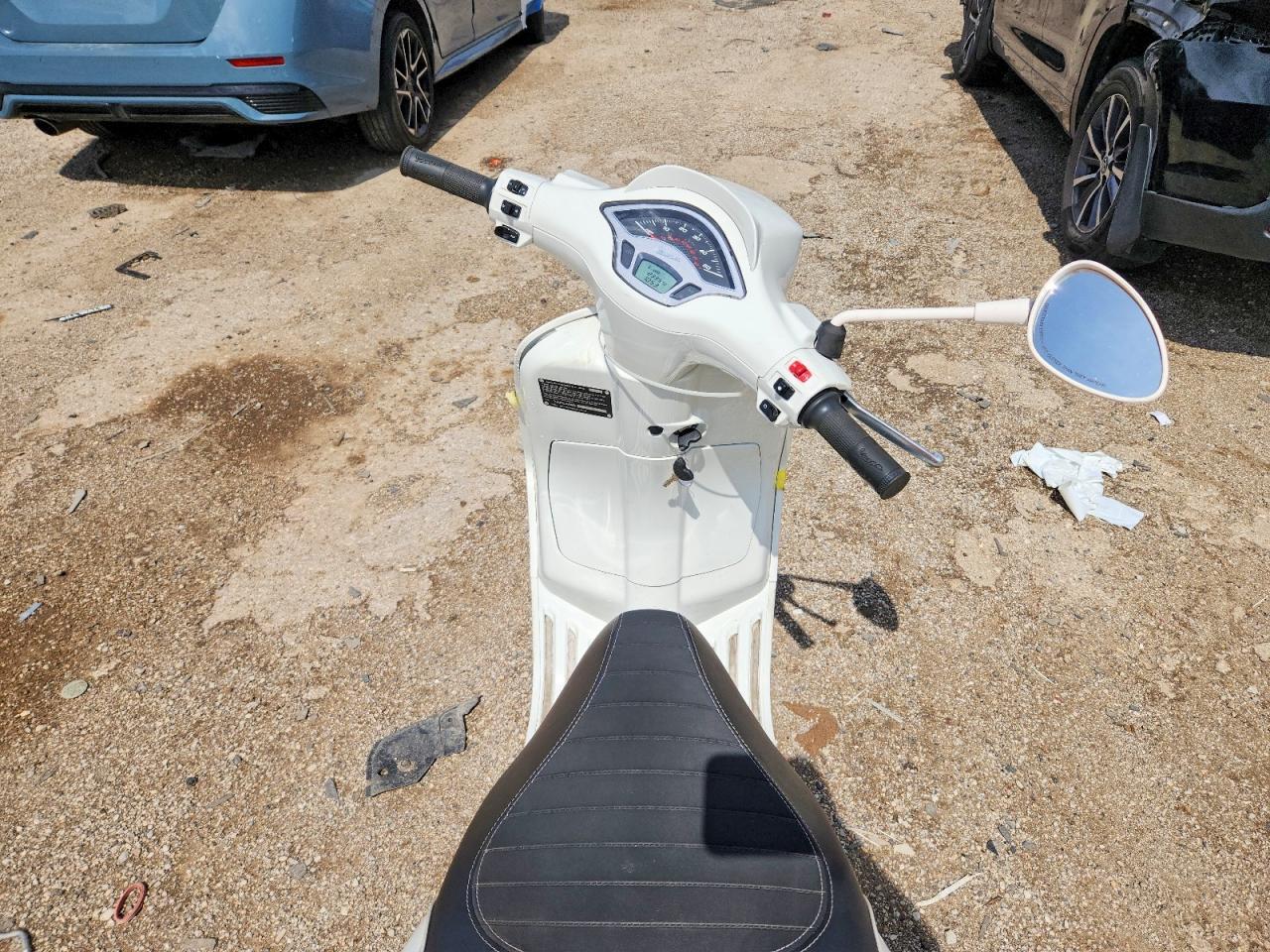 2023 VESPA PRIMAVERA/SPRINT