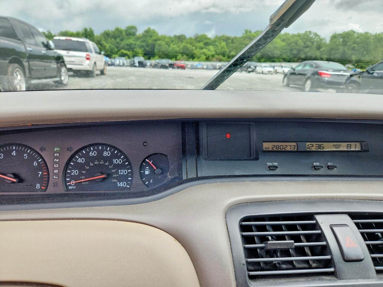 2004 TOYOTA Avalon