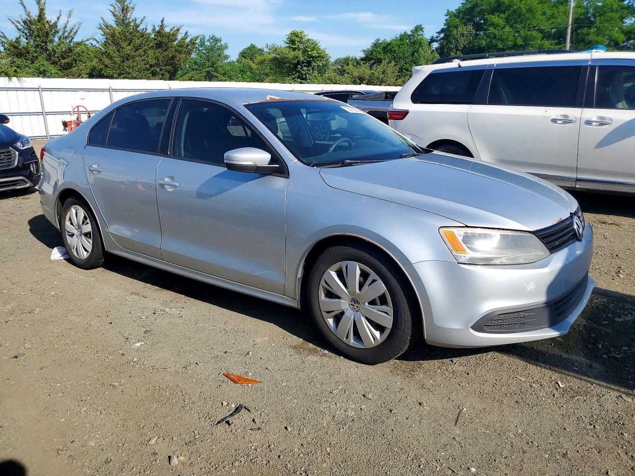 2011 VOLKSWAGEN JETTA