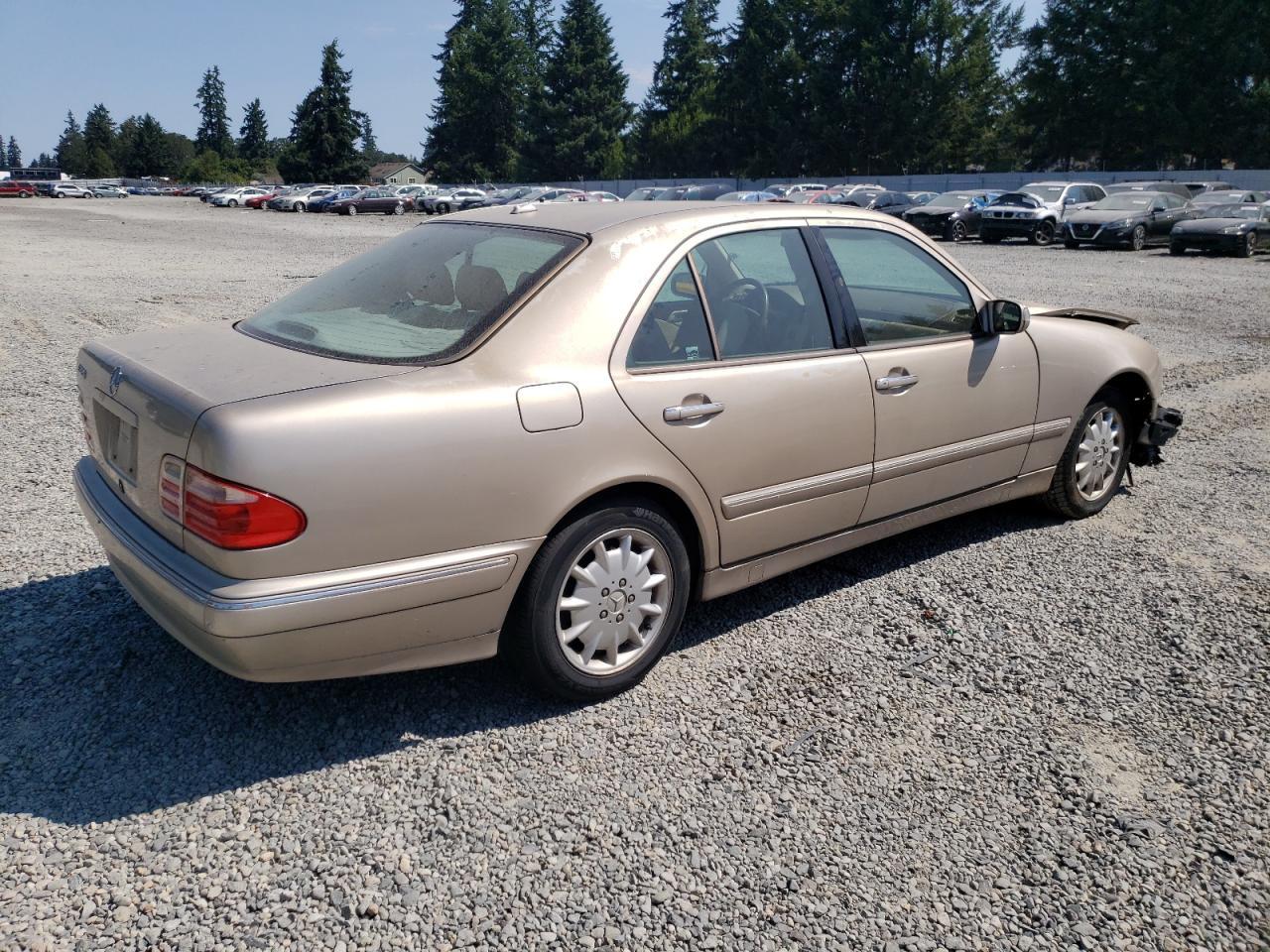 2000 MERCEDES-BENZ E-Class