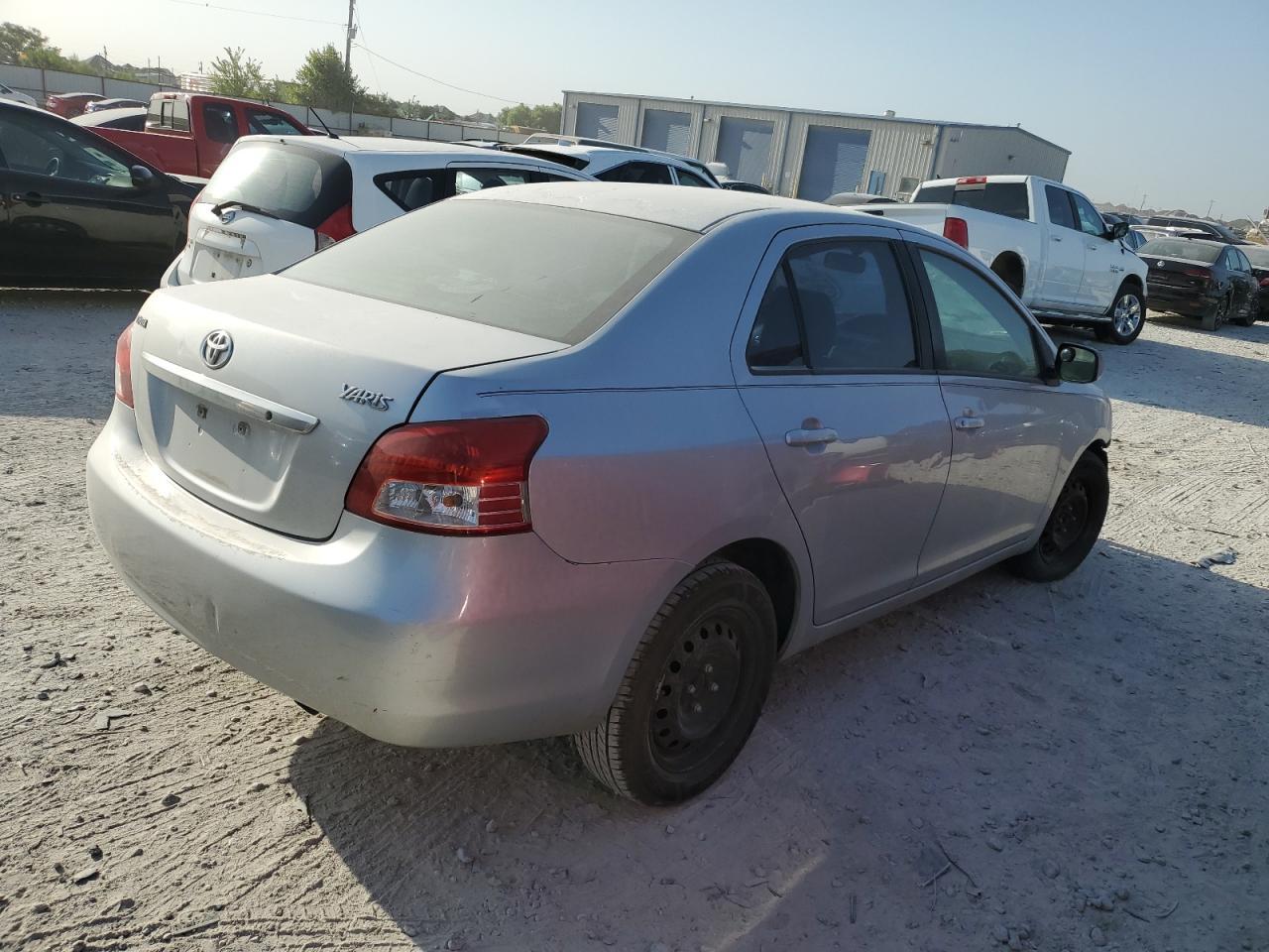 2009 TOYOTA YARIS