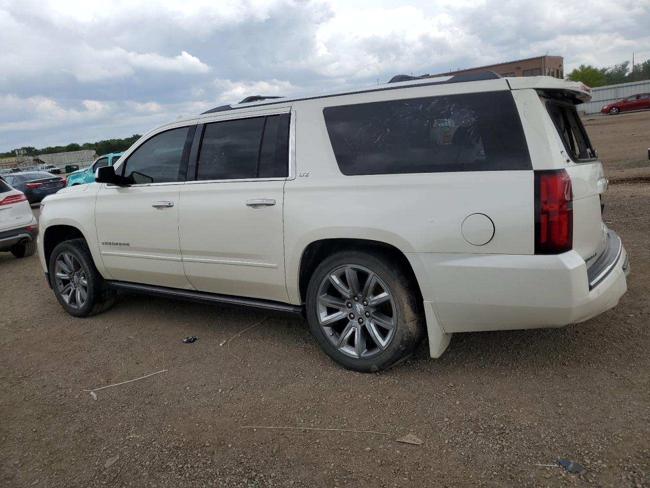 2015 CHEVROLET Suburban