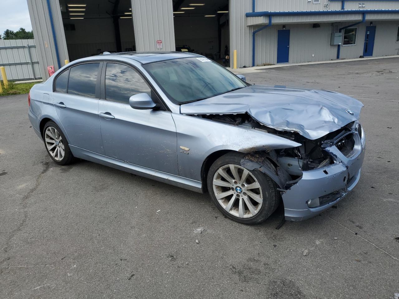 2011 BMW 3 SERIES