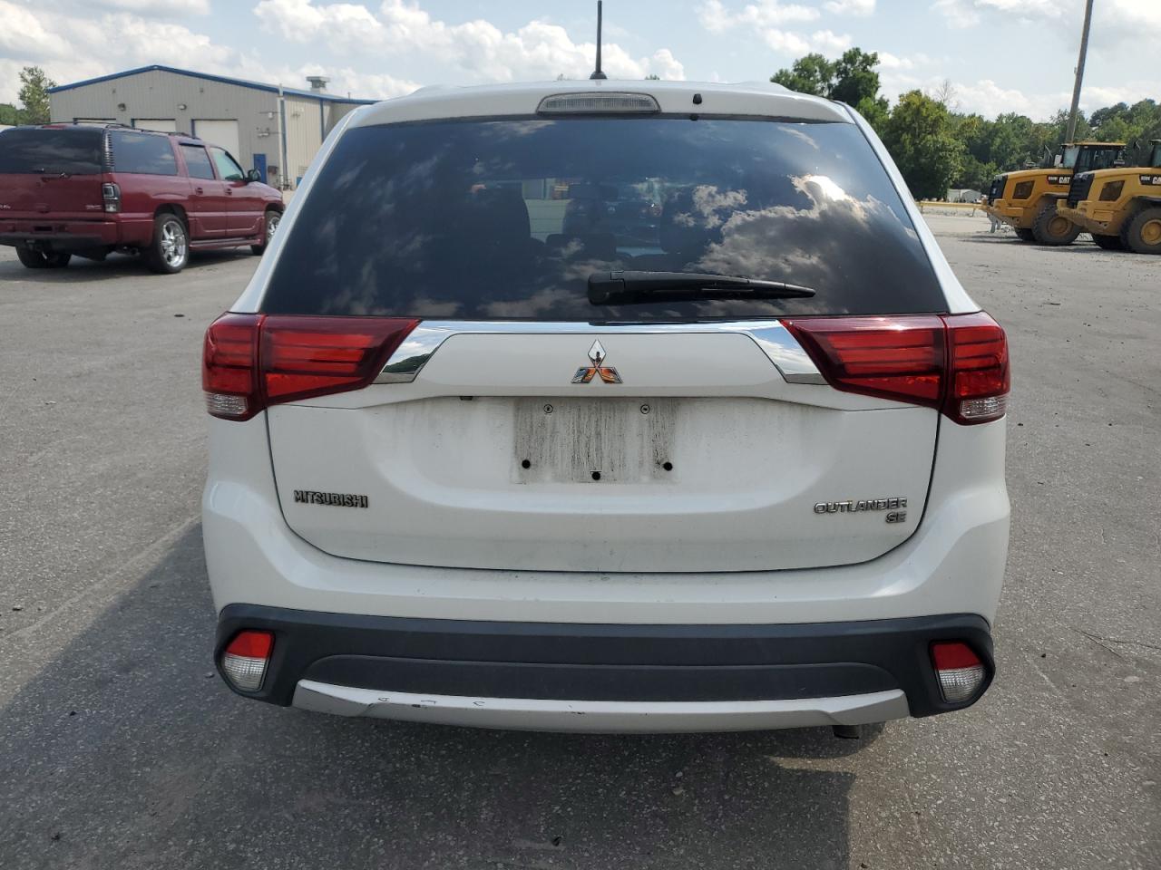 2016 MITSUBISHI outlander