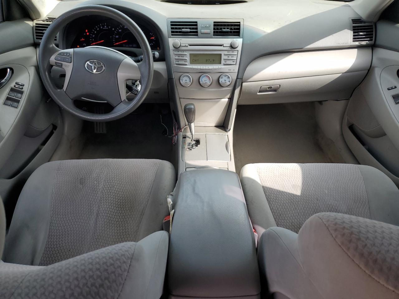 2011 TOYOTA CAMRY