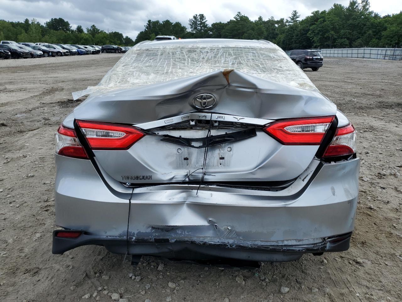 2018 TOYOTA CAMRY