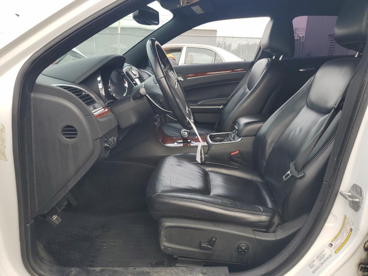 2013 CHRYSLER 300