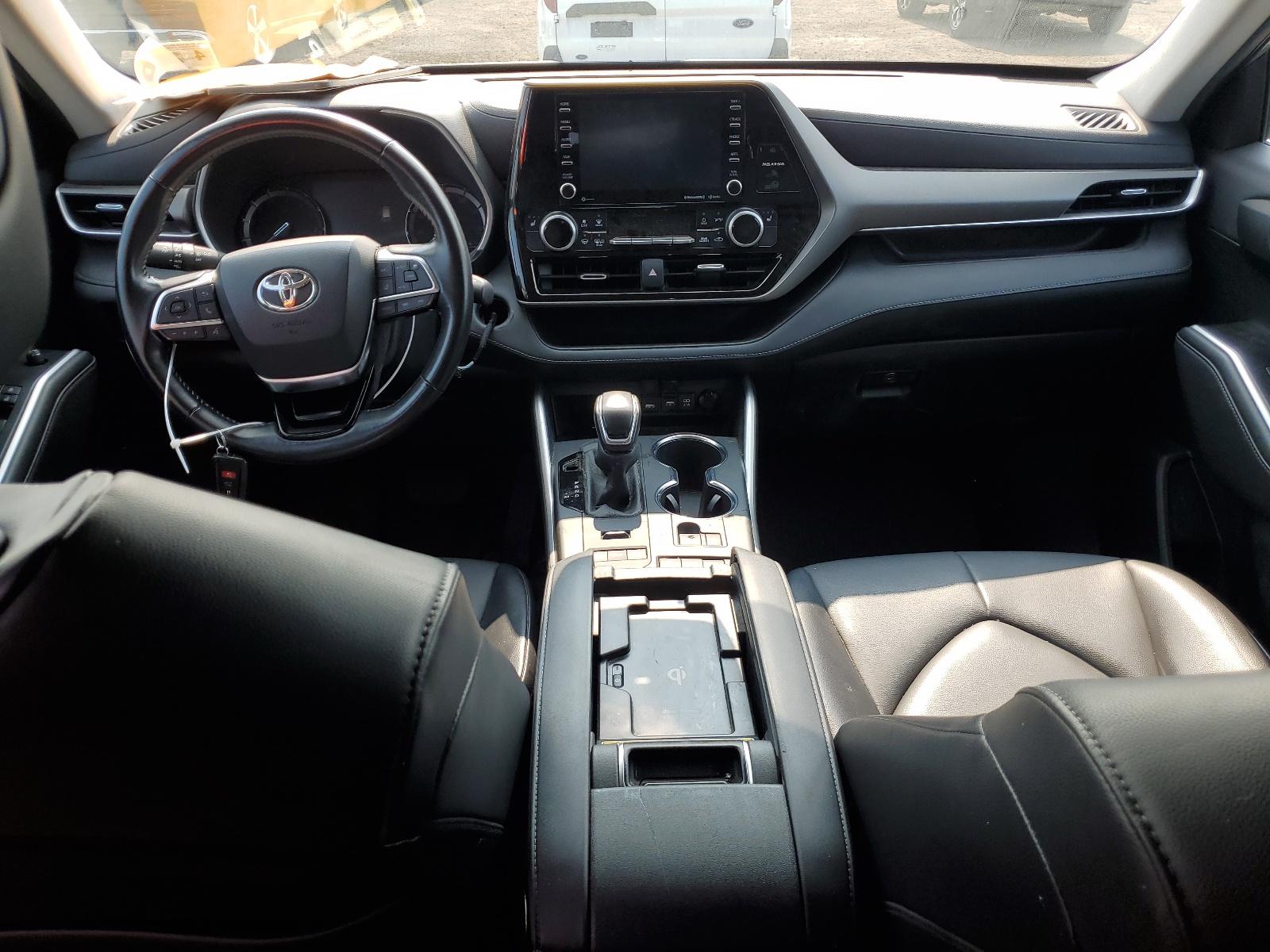 2021 TOYOTA HIGHLANDER