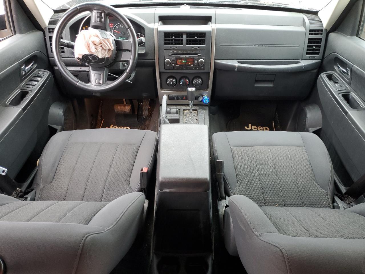 2012 JEEP Liberty