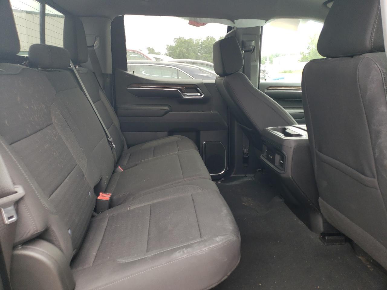2023 CHEVROLET Silverado