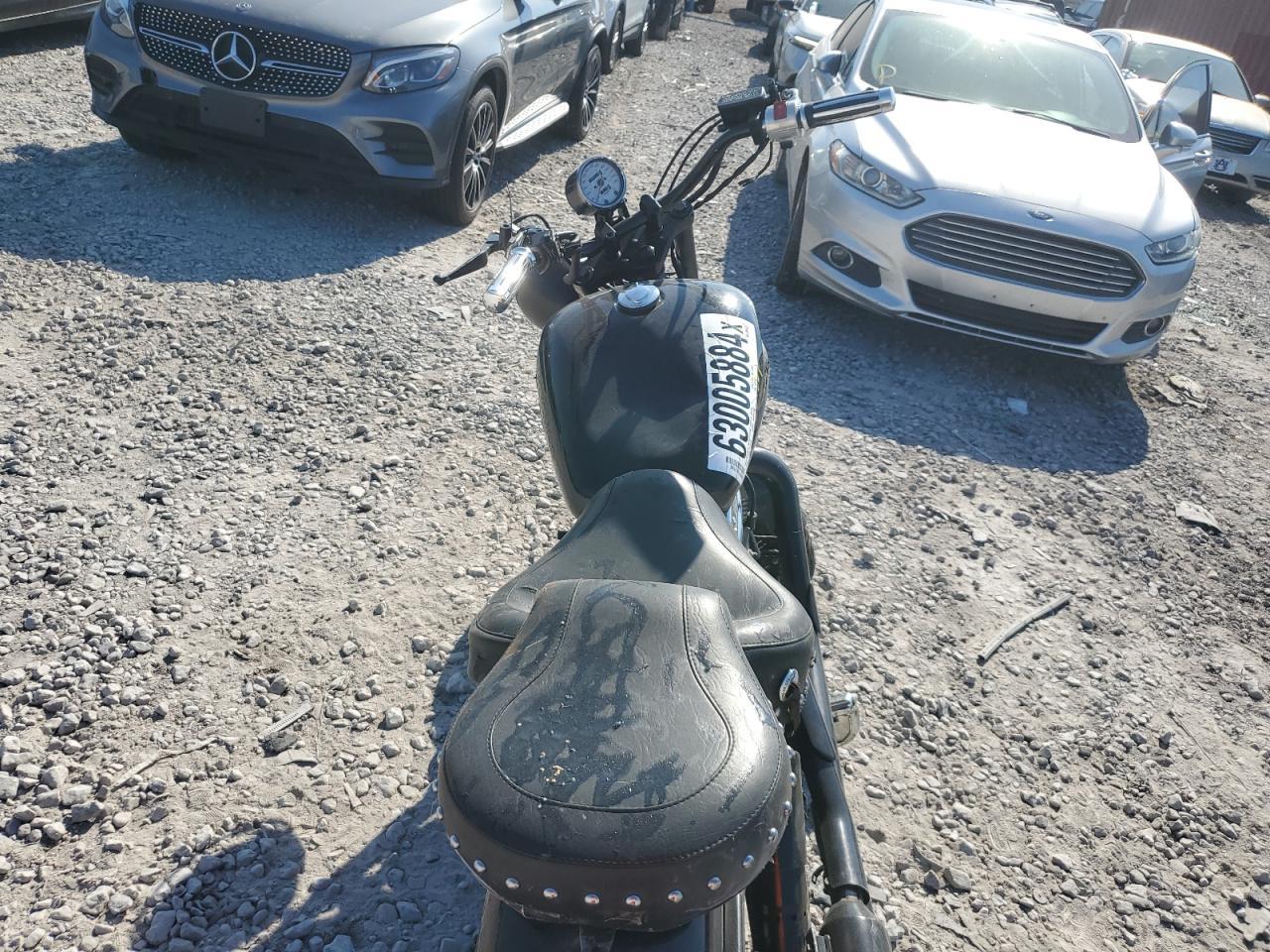 2002 HONDA Vt1100