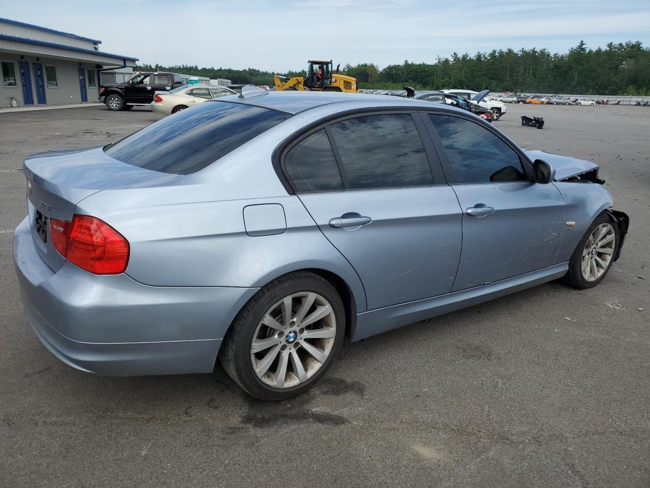 2011 BMW 3 SERIES