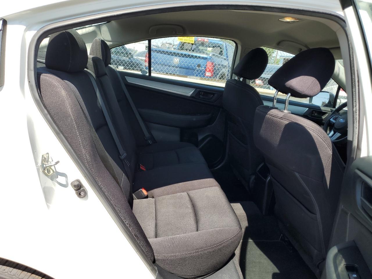 2016 SUBARU Legacy