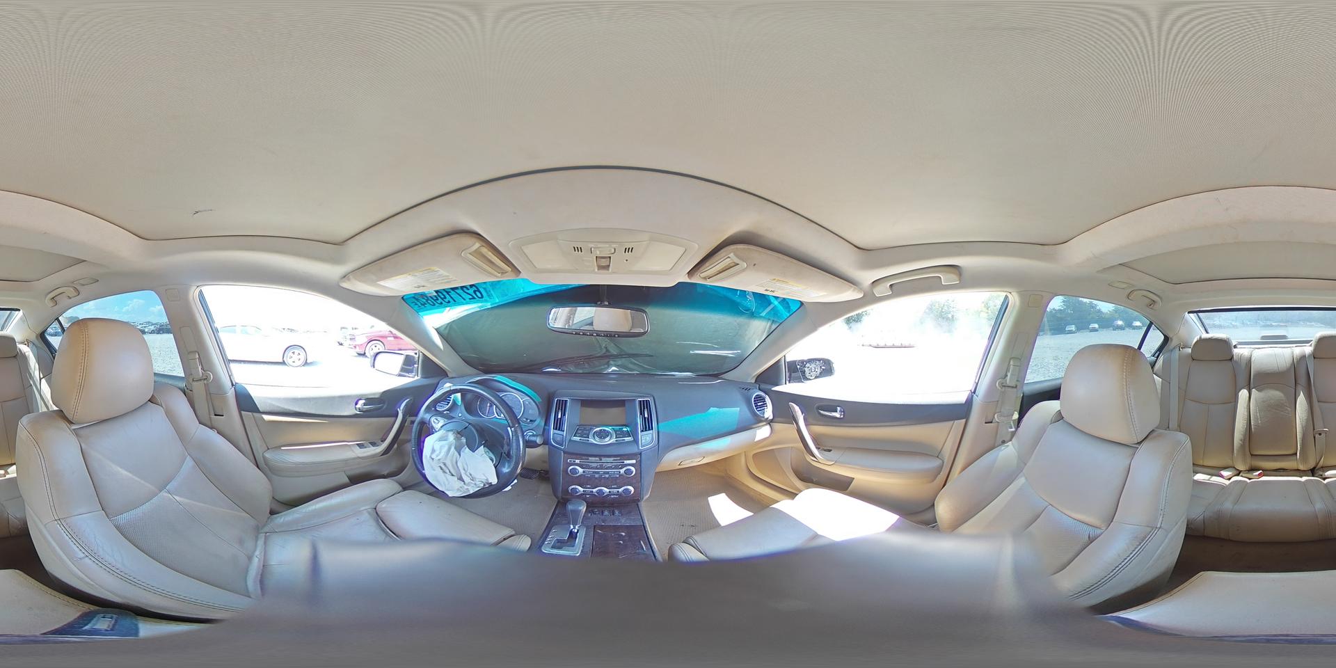 2011 NISSAN Maxima
