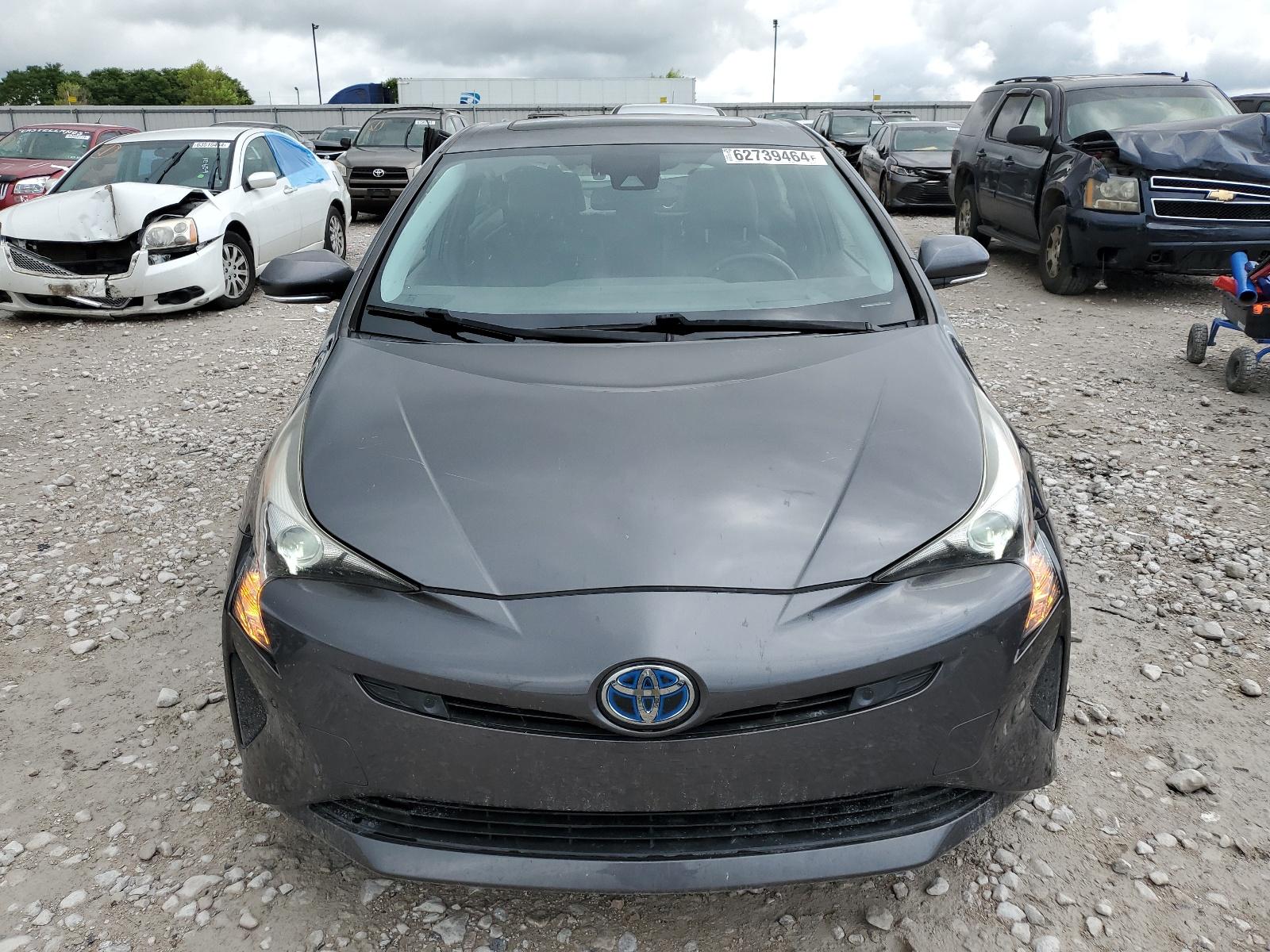 2016 TOYOTA PRIUS