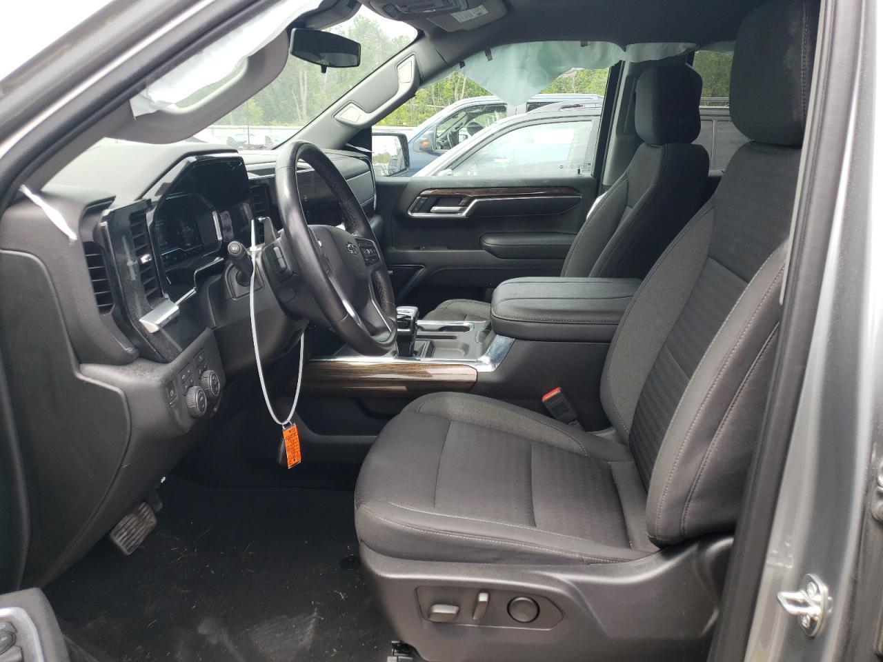 2023 CHEVROLET Silverado