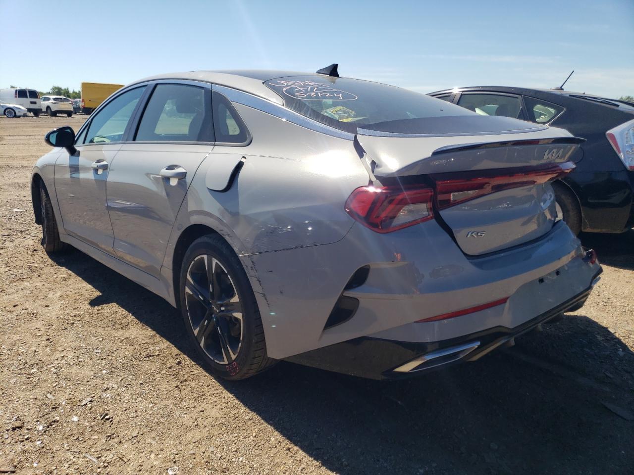 2022 KIA K5
