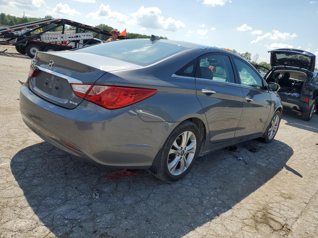 2013 HYUNDAI SONATA