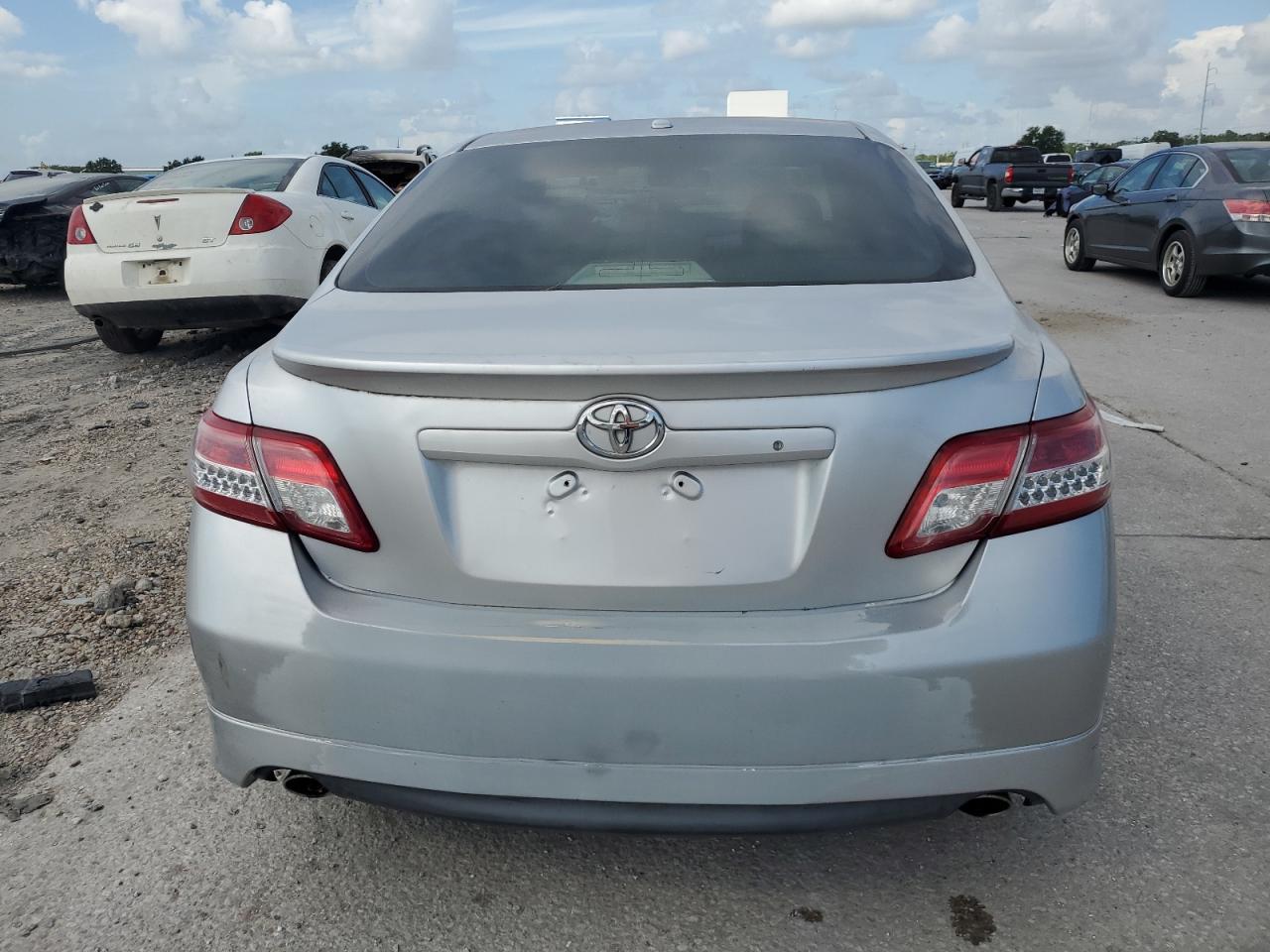 2010 TOYOTA CAMRY