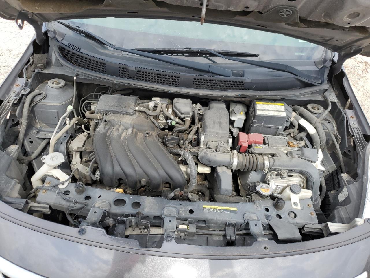 2015 NISSAN VERSA